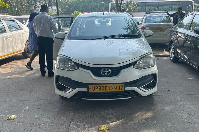 Private Transfer From Delhi to Agra By Car - What to Expect on the Road