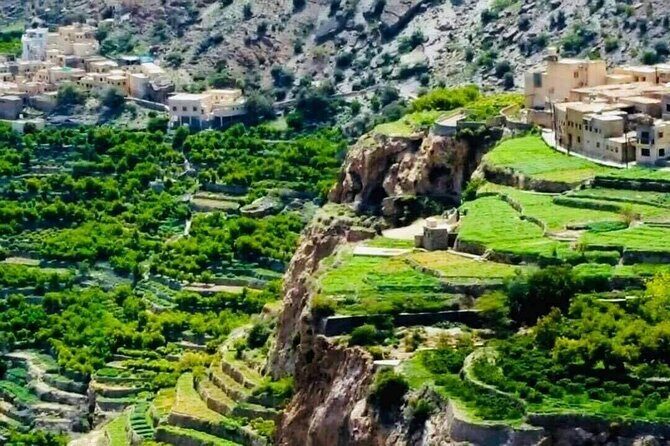 Private Transfer from Muscat to Jebel Akhdar - The Scenic and Cultural Highlights