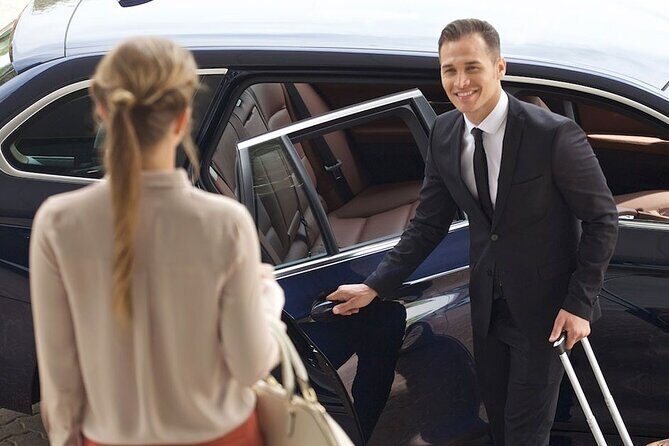 Private Transfer From Petra to Amman or Airport With Optional - Practical Tips for Booking and Traveling