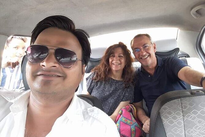 Private Transfer Jaipur To Delhi private airconditioned vehicle - What to Expect During Your Journey