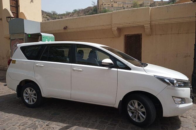Private Transfers New Delhi To Agra Drop - Who Should Book This Service?