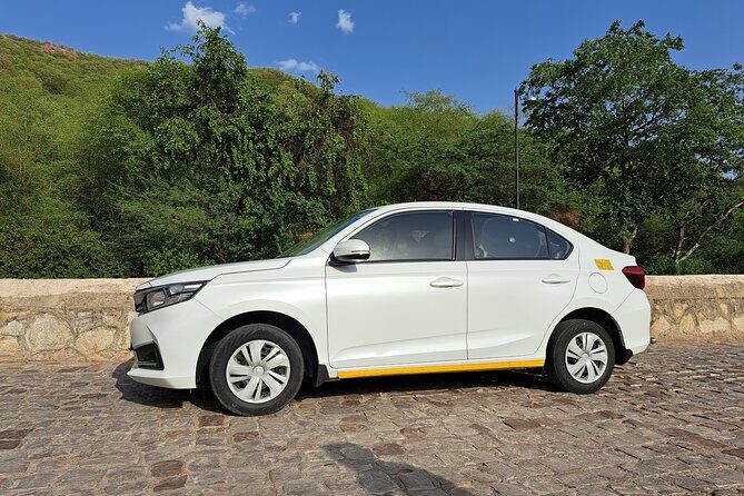 Private Udaipur Arrival Transfer - Airport to Hotel/Accommodation - The Experience in Practice