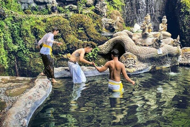Purifications at Beji Griya Waterfalls - Why This Tour Stands Out