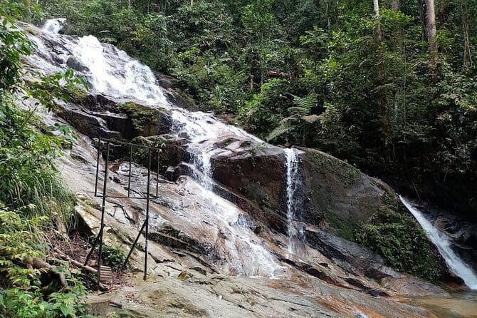 Rainforest-Cascading Waterfall, Batu Cave,Hotspring(Private Tour) - Transportation and Comfort
