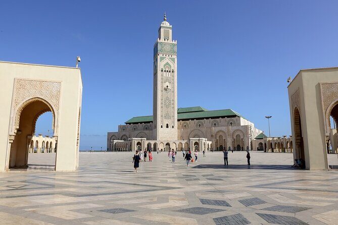 Religious Casablanca: Private Spiritual Tour Including Hassan II Mosque Visit - The Old Medina and Jewish Heritage