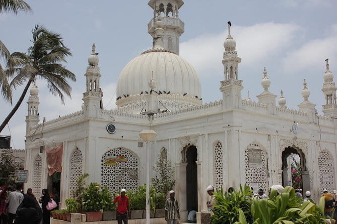 Religious Mumbai: Temples, Churches, Mosques, Synagogues & more! - Authentic Experiences and Honest Feedback