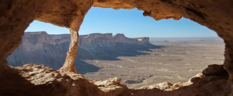 Riyadh Edge of The World and Bat Cave Visit by Bus - The Rough Itinerary