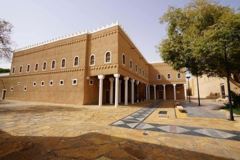 Riyadh: Historical City Full-Day Guided Tour with Transport - Introduction: What Makes This Tour Stand Out