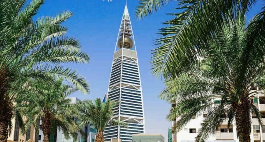 Riyadh Modern City Tour and Boulevard World - Discovering Riyadh’s Skyline from Al Faisaliah Tower