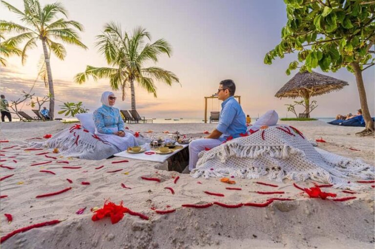 Romantic Beach Dinner with Drone Photos - What Makes This Experience Stand Out?