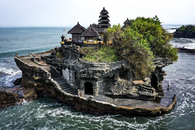Royal Family Temple, Monkey Forest, and Tanah Lot Sunset Tour - Authentic Experiences and Cultural Insights