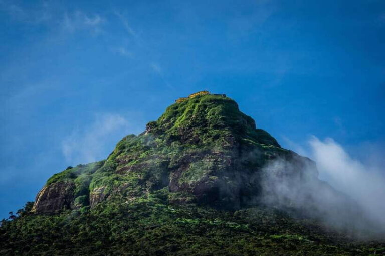 Sacred Sunrise Adventure: Adams Peak Day Tour - Detailed Itinerary Breakdown