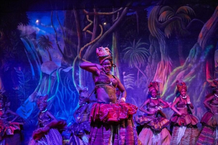 Safari Park Hotel Show & Dinner Experience In Nairobi Tour - Key Points