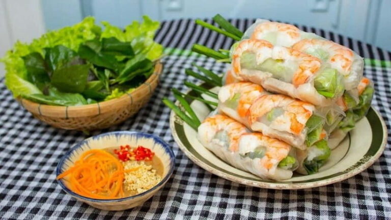 Saigon Citys Most Tasty Street Food & Seeing by Motorbike - The Itinerary: What Can You Expect?