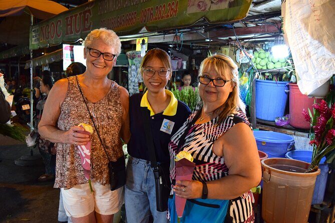 Saigon Street Food By Night - Foodie City Private Tour With Local Guide - What Makes This Tour Special