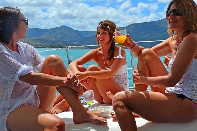Sailing Catamaran Cruises - What Makes This Tour Special