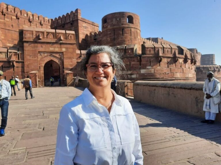 Same Day Tajmahal tour with Holi Celebration - Transportation and Guide Quality: Why They Matter
