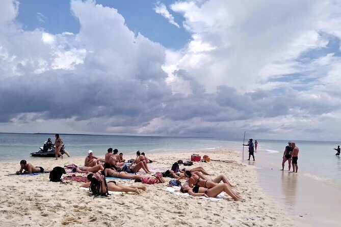 Sandbank Picnic and Dhow Sailing with Seafood Lunch - The Value for Travelers
