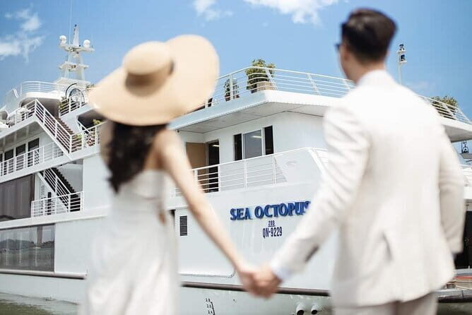 Sea Octopus Cruise - 5 Star Luxury YATCH Halong Bay Heritage Site - The Value of the Sea Octopus Cruise