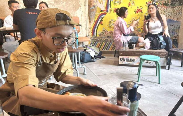 Secret walking Food Tour Ho Chi Minh City - The Itinerary in Detail