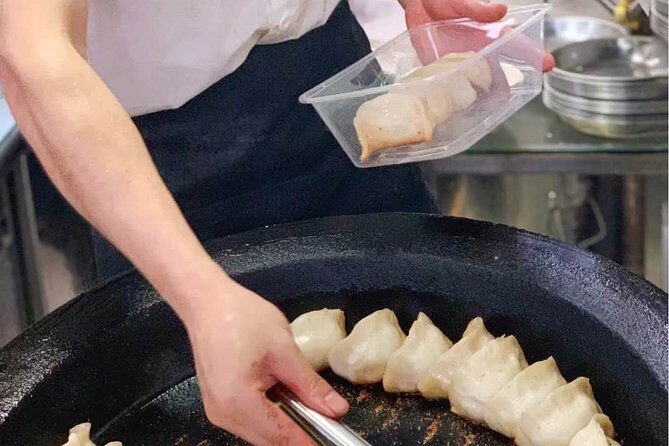 Shanghai Evening Food Tour/Shanghai tour gastronomico nocturno - The Itinerary: A Walk Through Shanghai’s Night Bites
