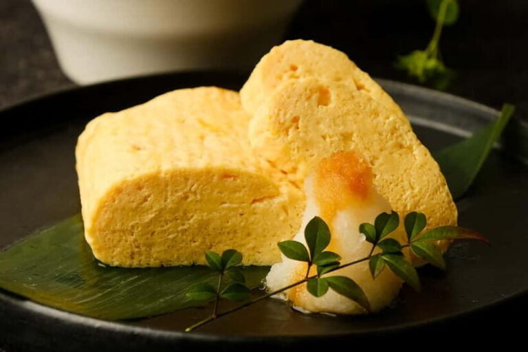 Shibuya Tokyo: Onigiri & Tamagoyaki Cooking Class - A Closer Look at the Experience