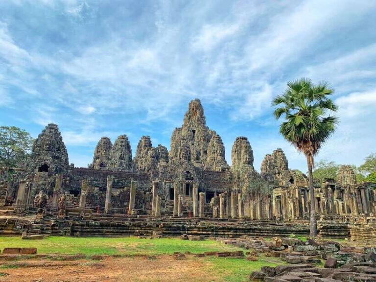 Siem Reap: Angkor Wat Private Tour by Tuk-Tuk - What to Expect from the Day