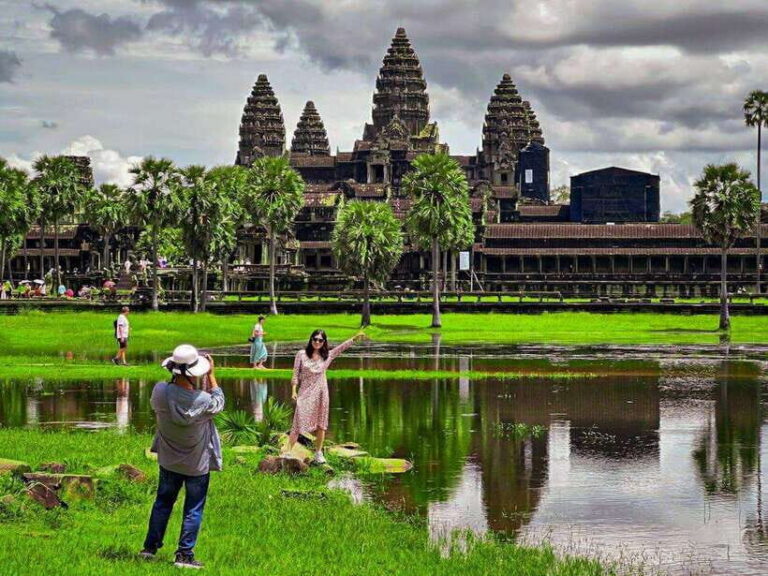 Siem Reap: Angkor Wat Sun rise Private Day Tour with Guide - What You Can Expect from This Tour