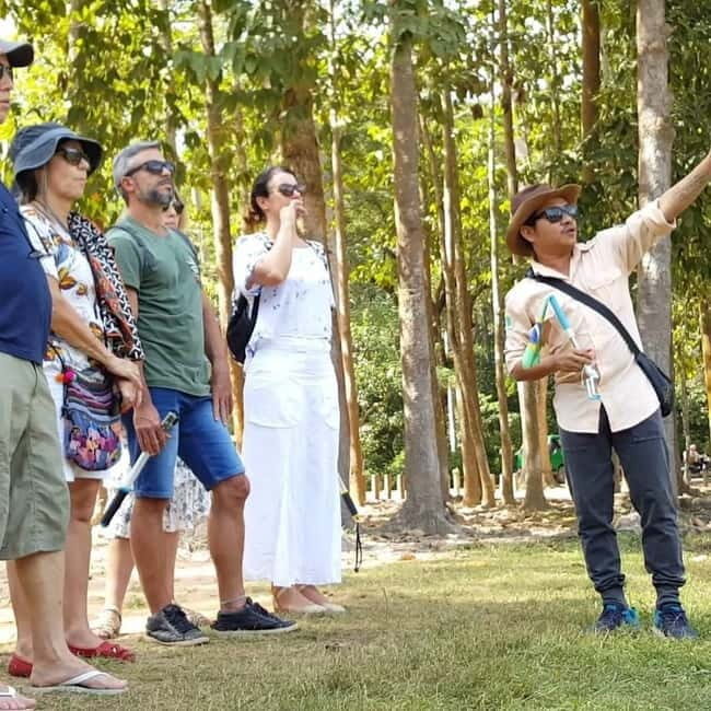 Siem Reap: Angkor Wat Tour with Portuguese-Speaking Guide - The Practical Side: What’s Included and What’s Not