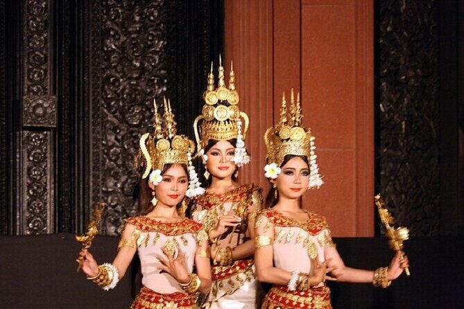 Siem Reap: Apsara Dance Show & Dinner with Tuk-Tuk Transfers - Who Should Consider This Experience?