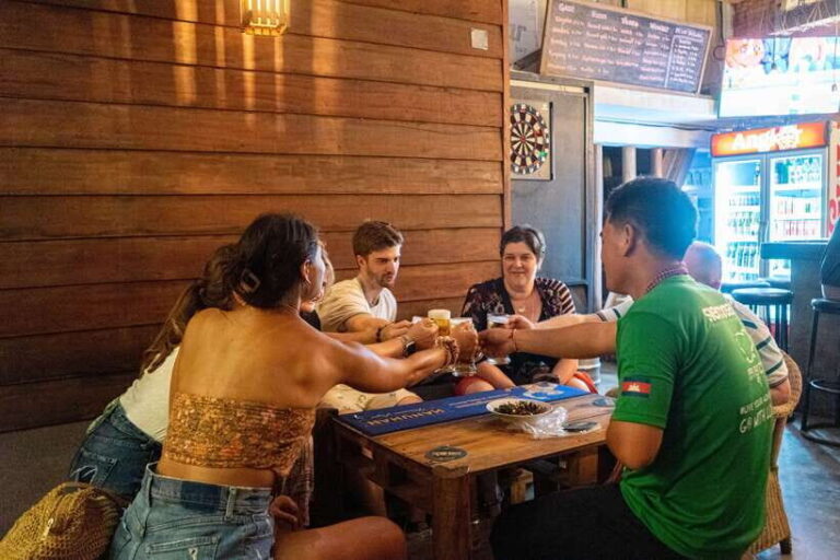 Siem Reap: Evening Food Tour with 10 Local Tastings - First Stop: Learning at Lort Chas House