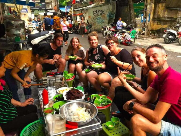Siem Reap Street Foods Tour by Tuk Tuk with Personal Guide - Who Should Consider This Tour?