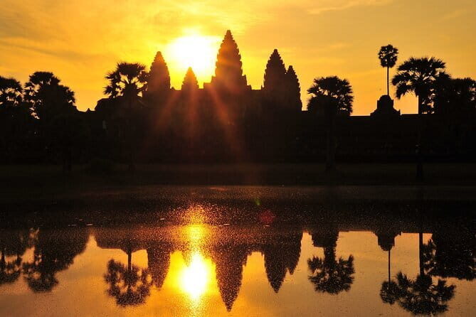 Siem Reap Sunrise Private Tour - Transportation & Amenities