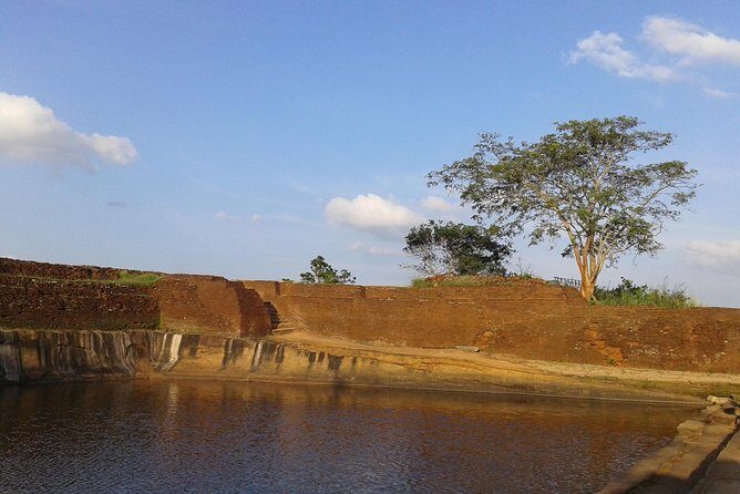 Sigiriya Day Tour - Dambulla Cave Temple - Cultural and Handicraft Stops