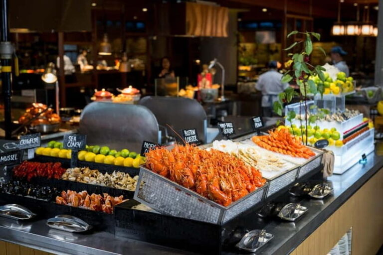 Singapore: Edge at Pan Pacific Dining Experience - A Closer Look at the Experience
