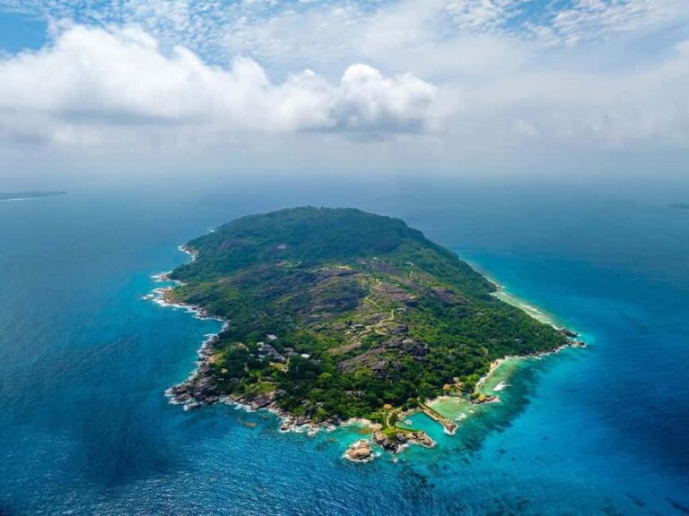 Sister, Coco, and Felicite Island: Seychelles Catamaran Tour - The Itinerary Breakdown