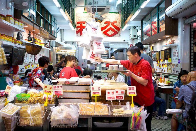 Small Group Kowloon Michelin Rated Street Food and Culture Tour - Mong Kok: The Neon-Lit Market Paradise