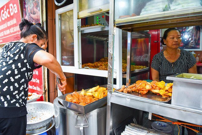 Small-Group Street Food Cyclo Tour of Hanoi Old Quarter - The Practical Side: What You Need to Know