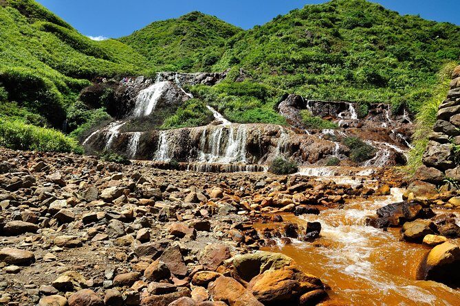 Small-Group Tour: Jiufen, Yehliu Geopark, and Shifen from Taipei - Who Will Love This Tour?