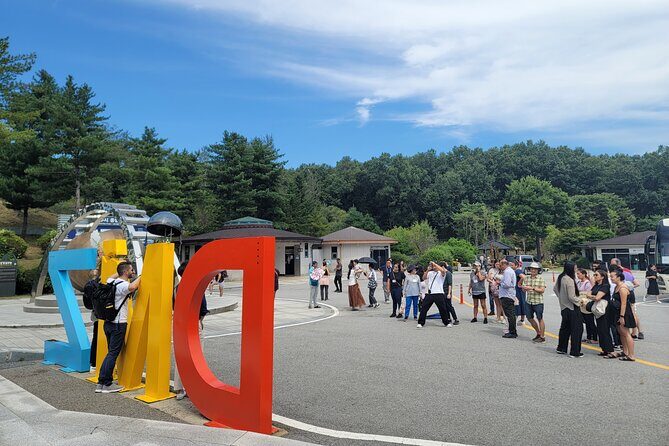 Small Group Tour to DMZ & Suspension Bridge with Hotel Pickup - Authentic Experiences and Real Traveler Feedback