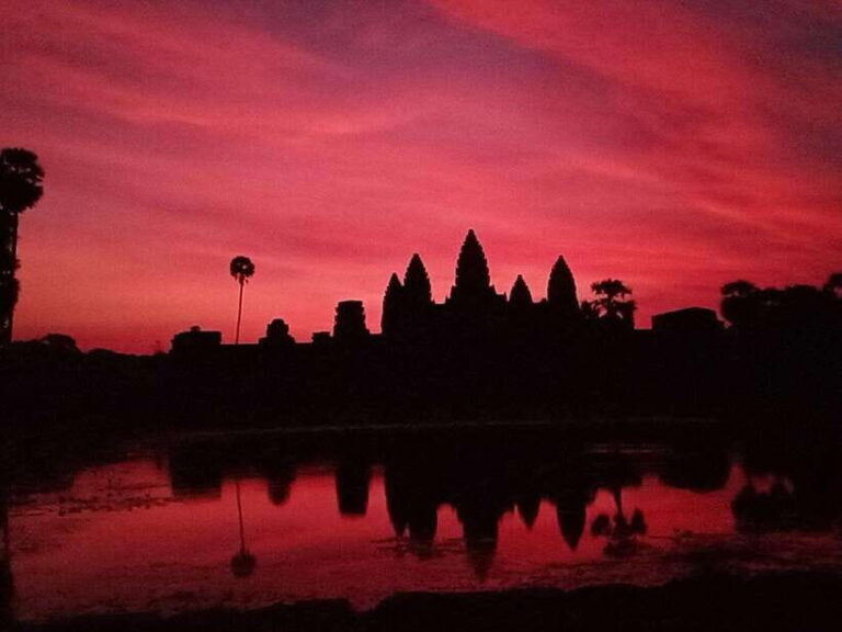 Small Joining Group to Temples with Sunrise at Angkor Wat - The Practical Details and What They Mean for You