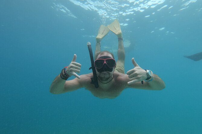 Snorkeling with turtle and statue in Gilis - Details of the Itinerary: What You Can Expect