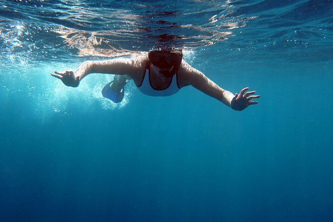 Snorkelling with Manta Rays at Nusa Penida and Lembongan - Second Stop: Crystal Bay or Nusa Lembongan