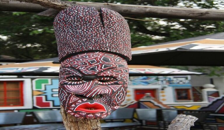 South Africa: Lesedi Cultural Village  Half-Day Tour - Key Points