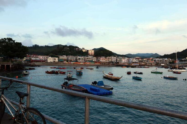 Spectacle Hong kong Lamma Island Day Tour - What Makes the Lamma Island Tour Stand Out?