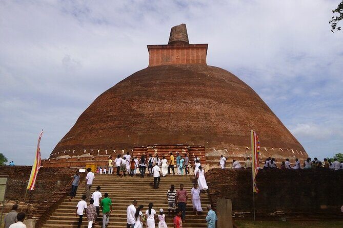 Sri Lanka Private Tour 8 days-Driver/vehicle/accommodation H/B - Day 2: Exploring Ancient Polonnaruwa