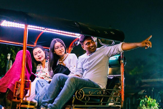 Sunlight or Moonlight: Chiang Mai City Tuk Tuk Tour - What the Reviews Say