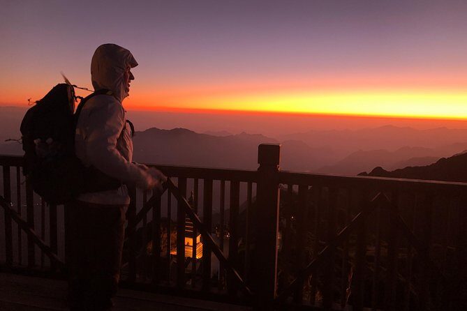 Sunrise Fansipan Mountain Hiking Tram Ton Trail 2D1N - Analyzing the Itinerary: What to Expect from Day 1 and Day 2