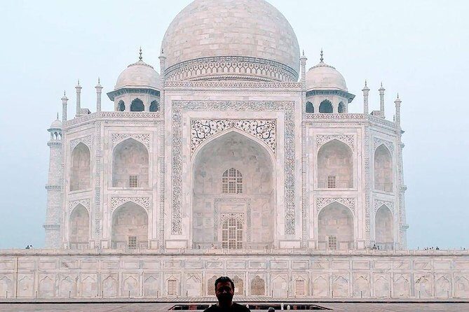 Sunrise Taj Mahal Tour from Delhi With Guide - Visiting the Taj Mahal at Sunrise