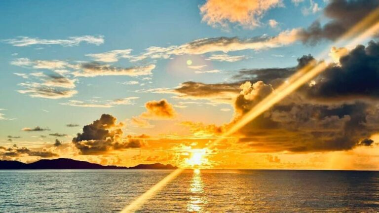 Sunset Cruise to Anse Lazio & Anse Georgette, Praslin . - What’s Included & Exclusions